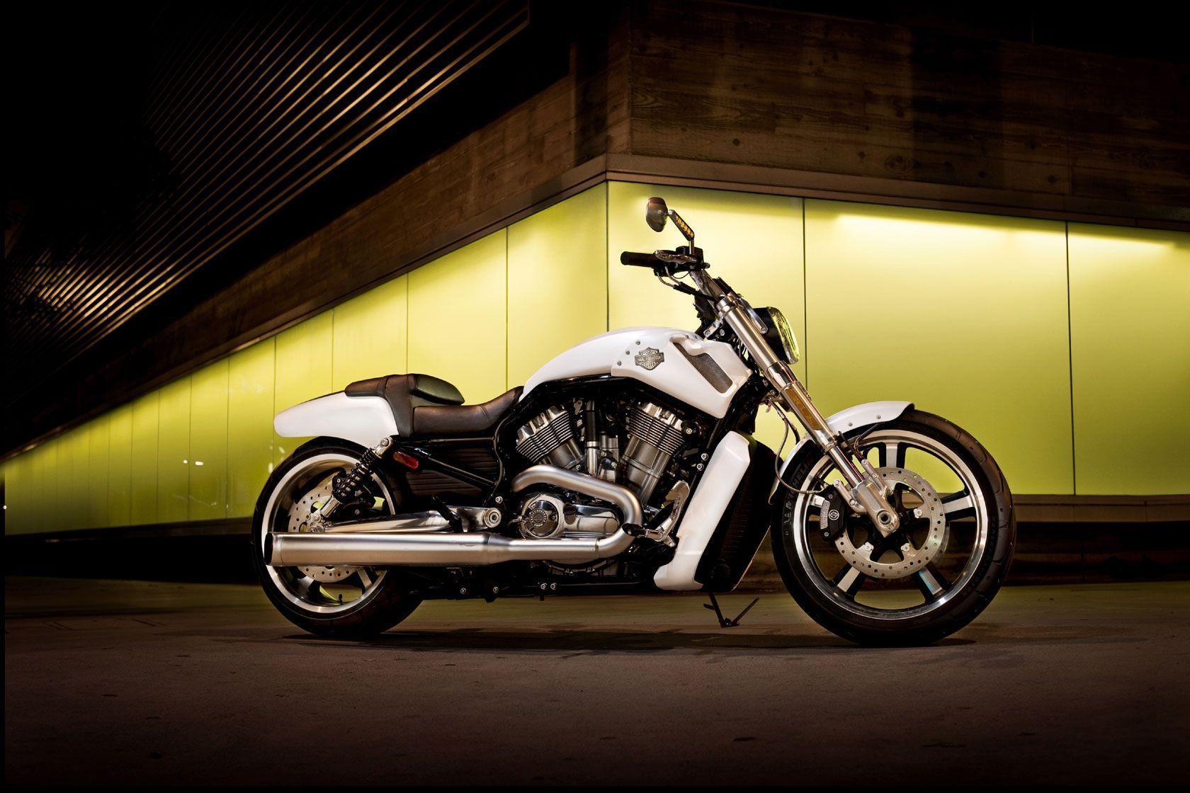 Harley Davidson V Rod Muscle Desktop Wallpaper And Background