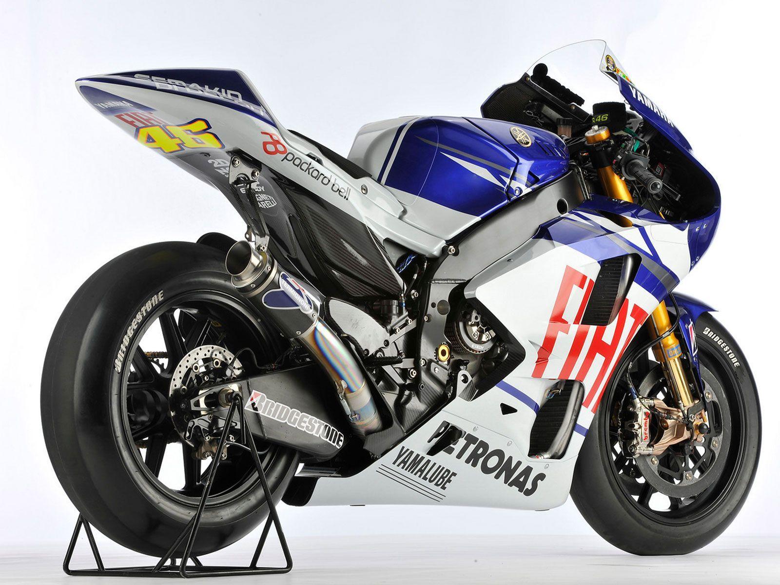 Fiat Yamaha Team Unveils 2010 YZR M1 Bikes. MotoGP Wallpaper 2010