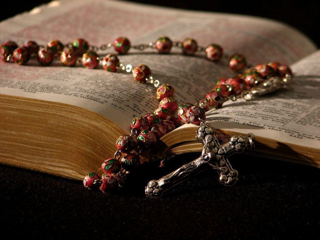image For > Rosary Wallpaper
