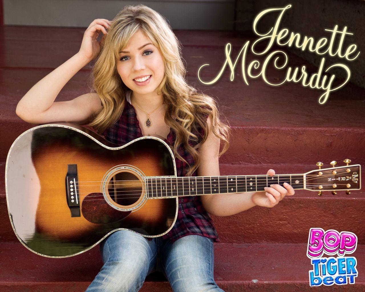 Countdown to the Holidays with Jennette McCurdy. BOP and Tiger