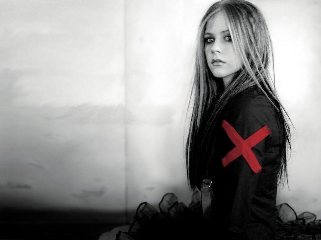 Desktop Wallpaper · Celebrities · Music · Avril Lavigne Me