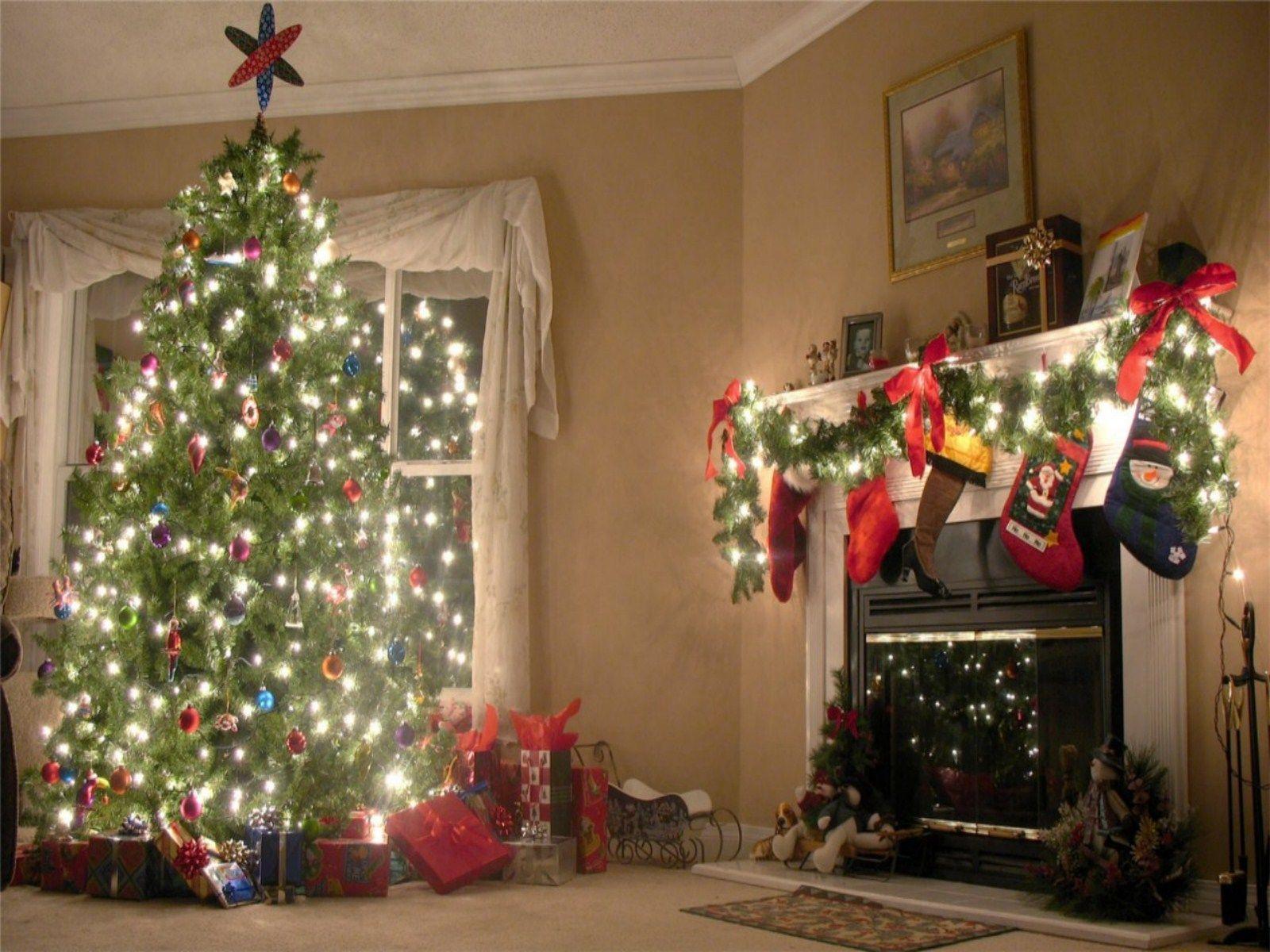 Christmas Tree Fireplace Wallpaper