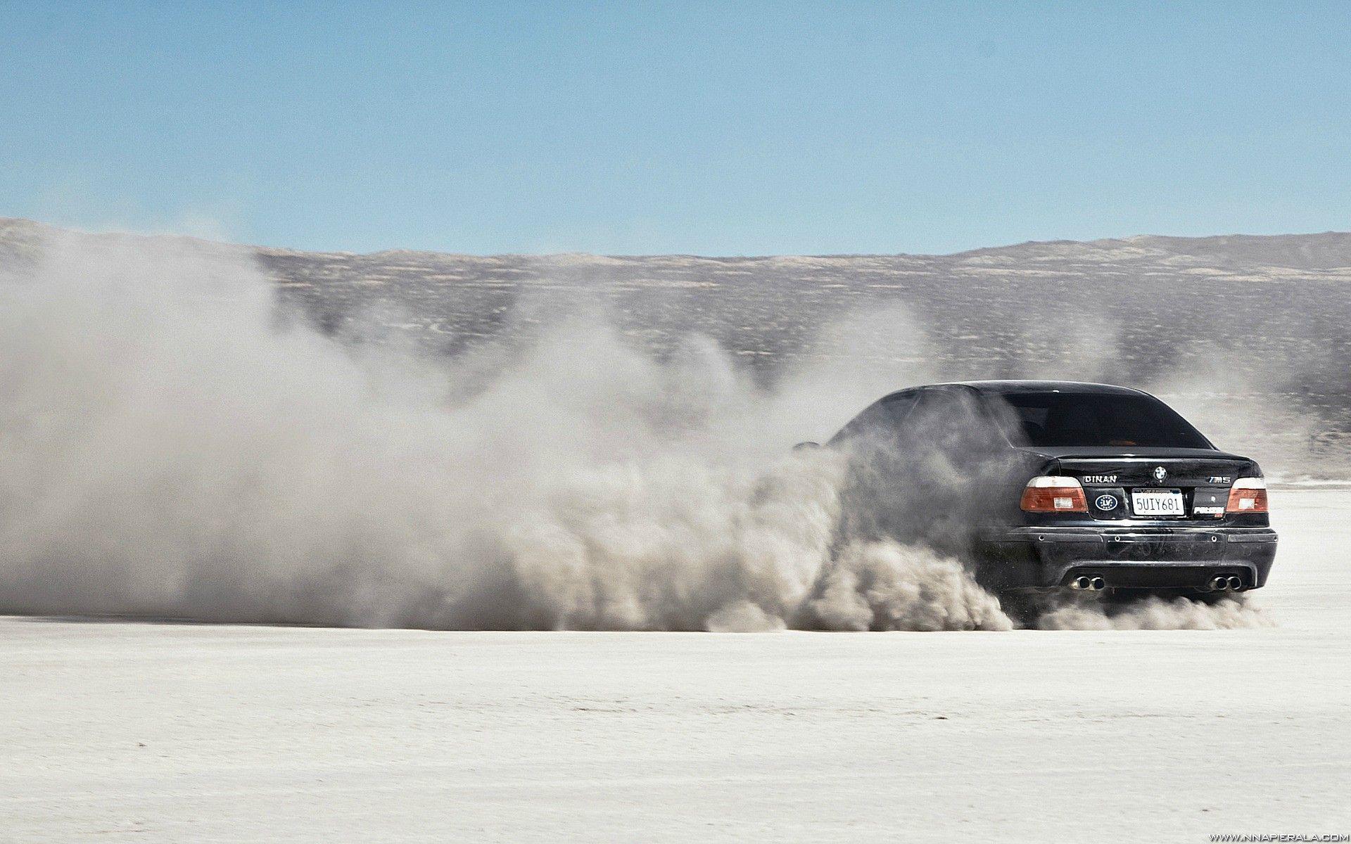 BMW E39 M5 Wallpaper, Death Valley Drifting