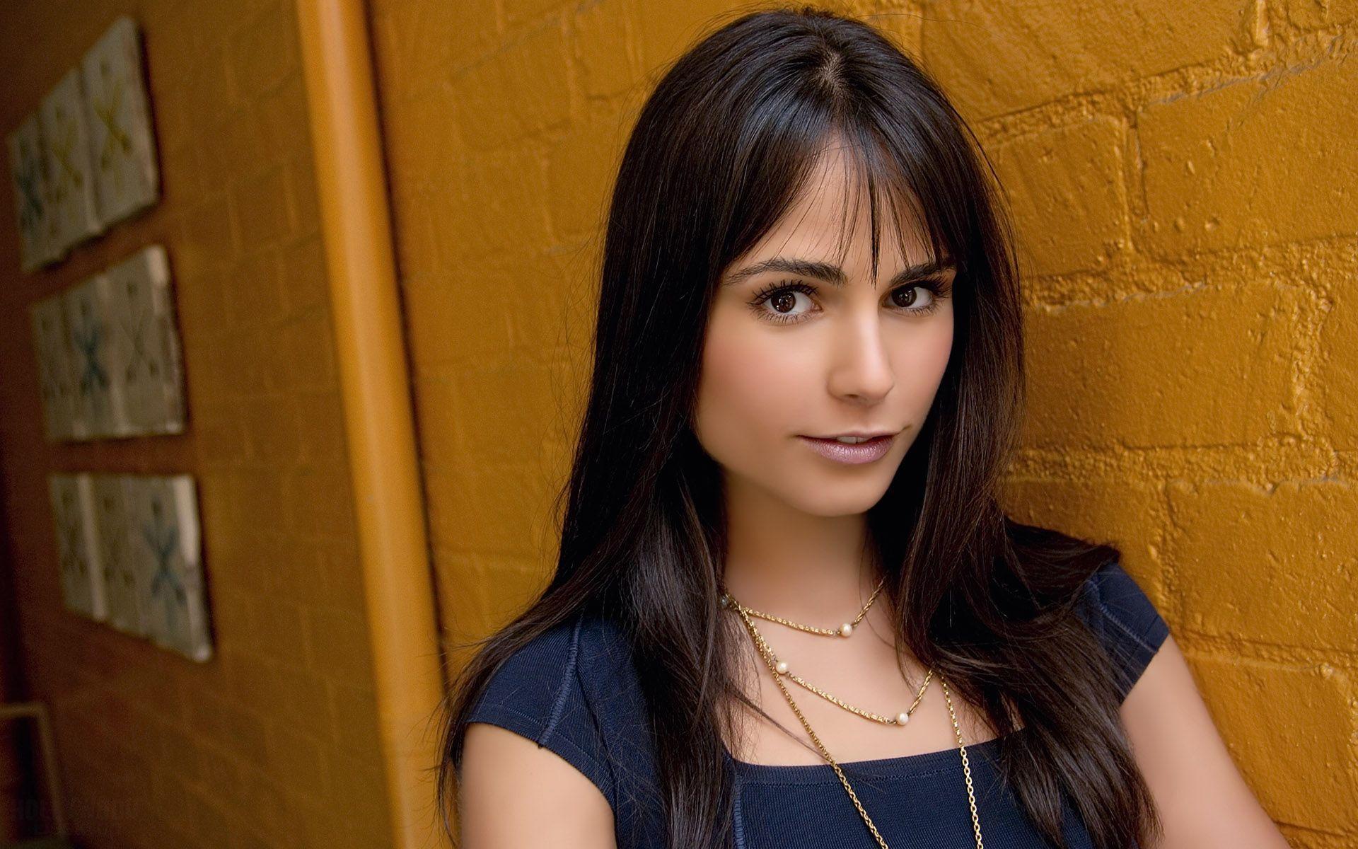 Jordana Brewster HD Wallpaper