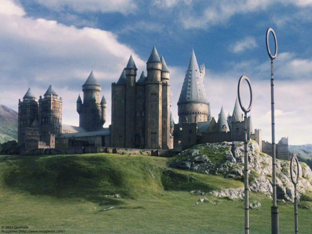 hogwarts castle wallpaper