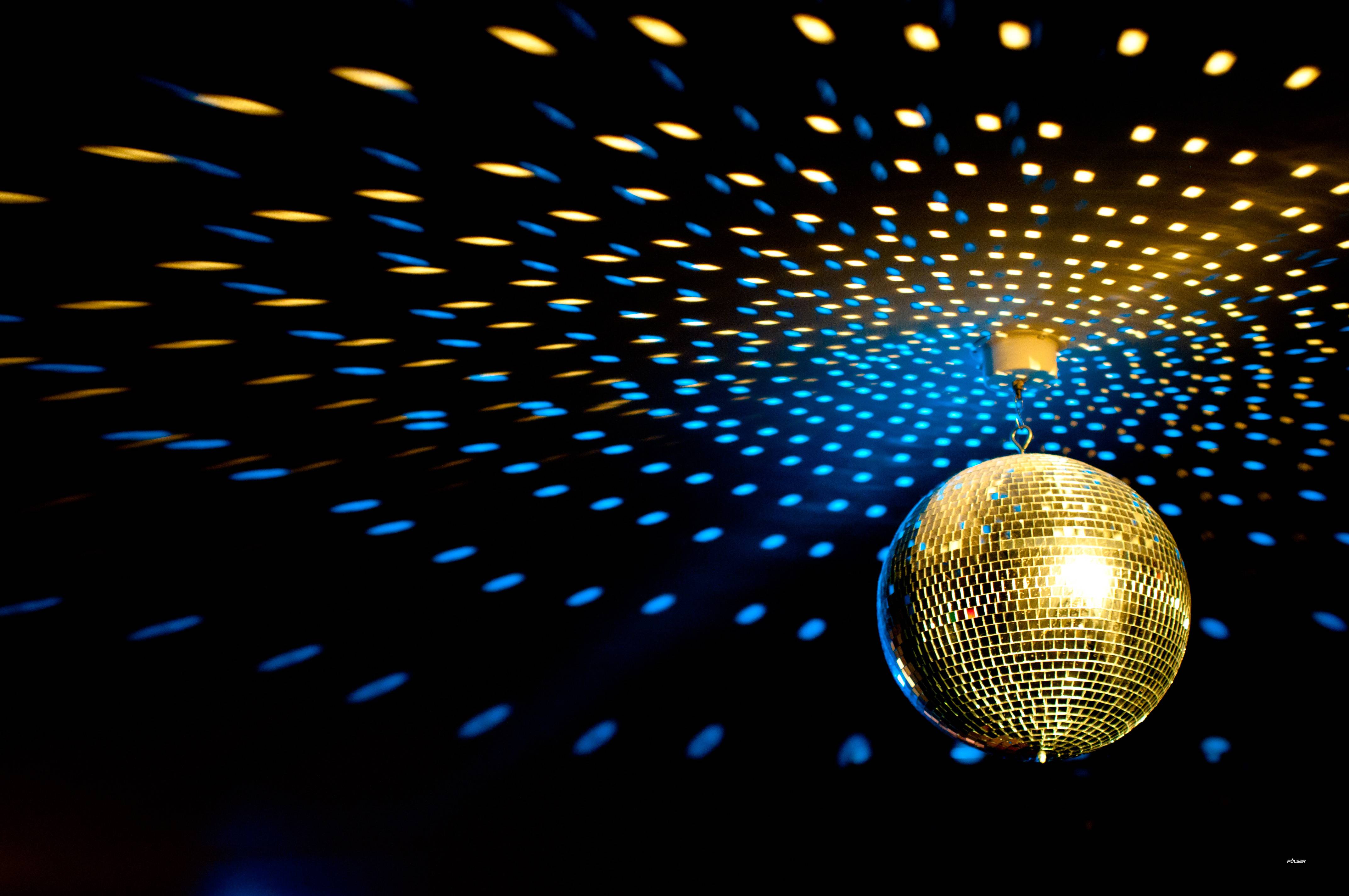 Wallpaper For > Disco Ball Background