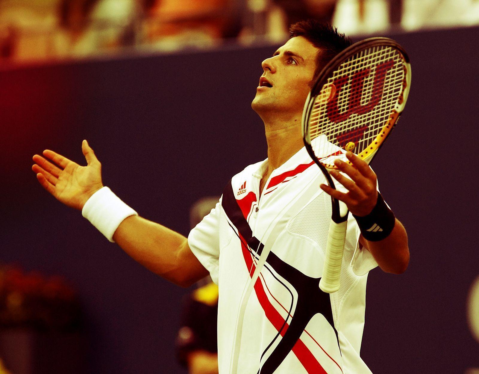 Tennis Player Novak Djokovic HD Wallpaper:wallpaper screensavers
