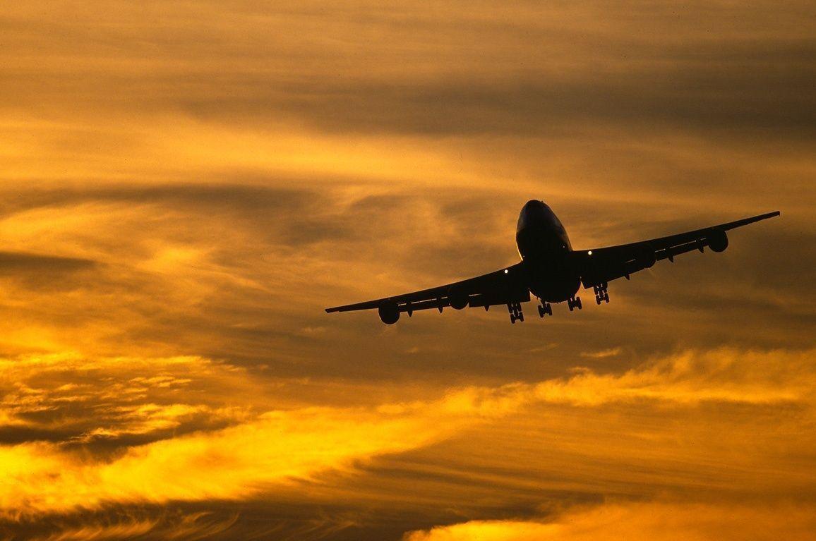 Boeing 747SR in Beautiful Silhouette Aircraft Wallpaper 2541