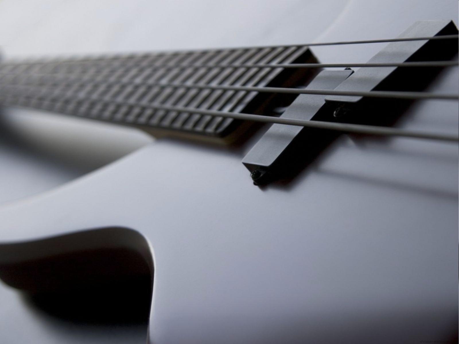 Vintage Bass Guitar HD Wallpaper