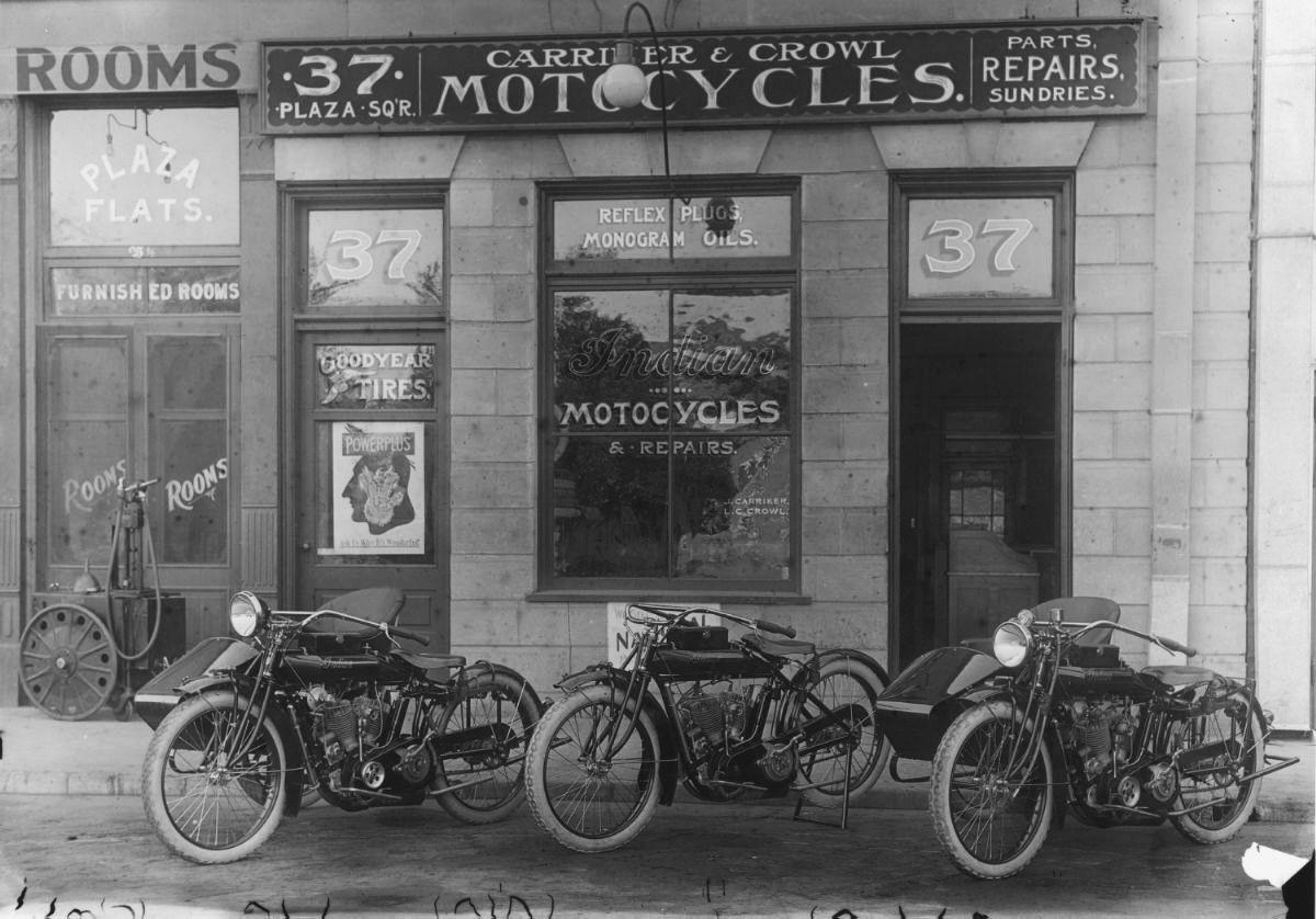 Vintage Indian Motorcycle Store - (SILODROME)