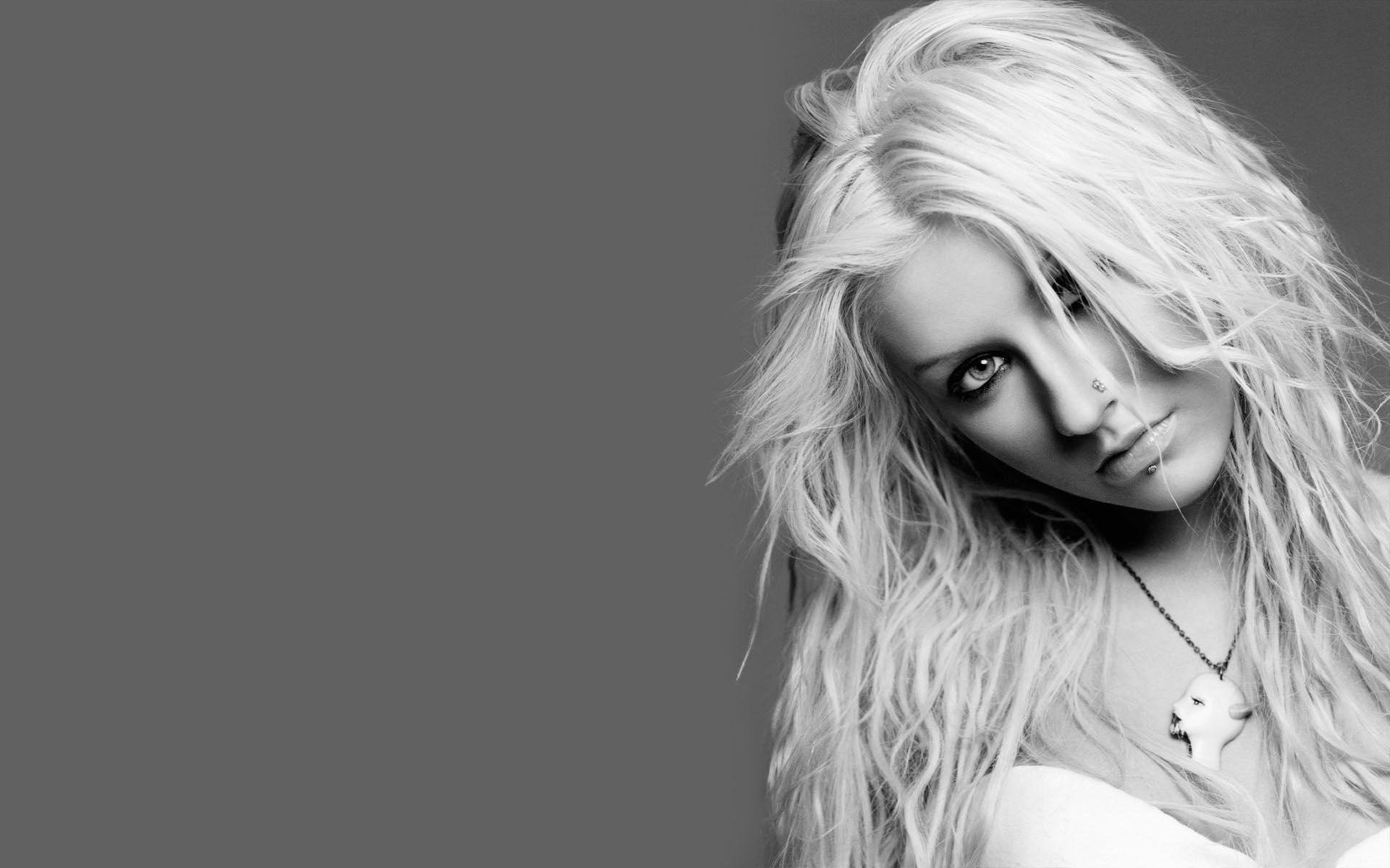 AmazingPict.com. Christina Aguilera Photohoot