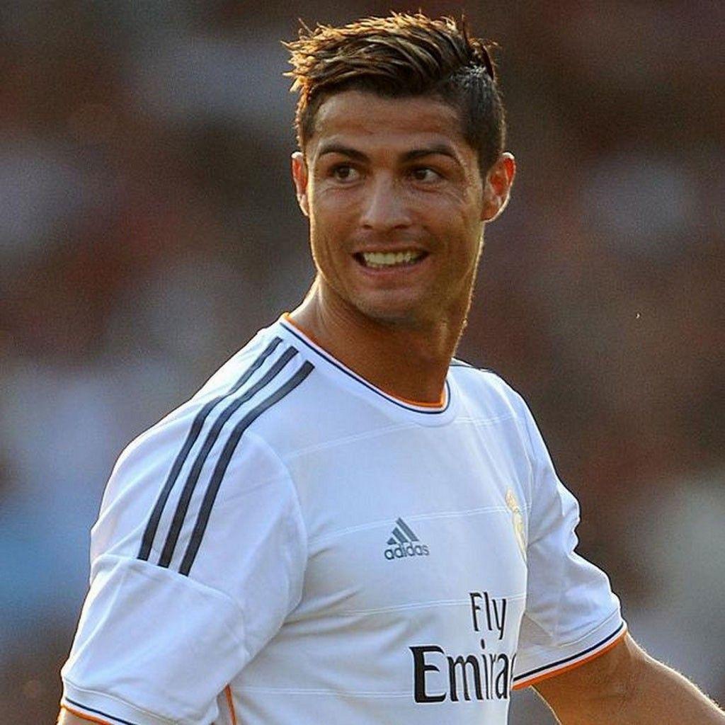 CRISTIANO RONALDO HD WALLPAPER