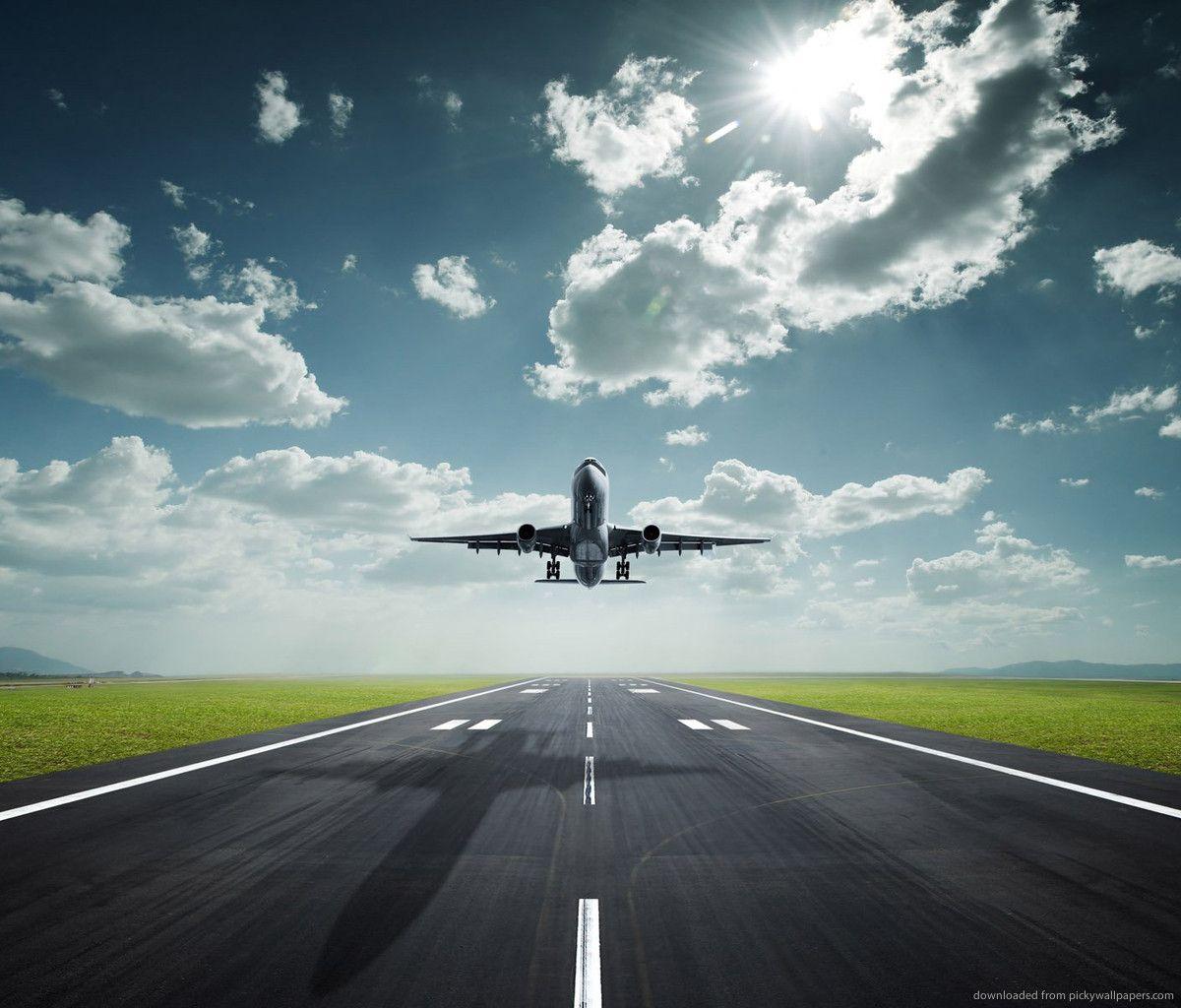 Download Amazing Lifting Off Airplane Wallpaper For Samsung Galaxy Tab