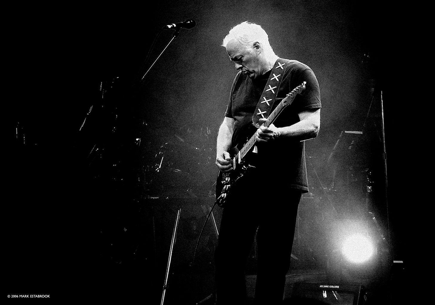 Pink Floyd news - Brain Damage Gilmour tour wallpaper