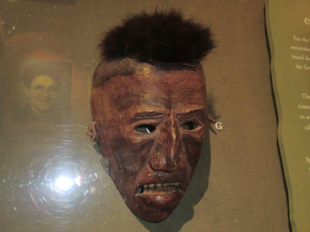 Panoramio of Indian mask at the Cherokee museum. 1 august