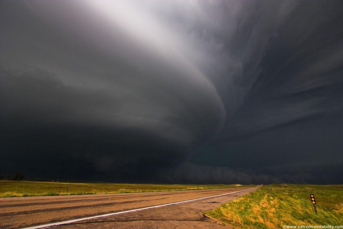 Extreme Instability, Scary weather and incredible shots 37 pics
