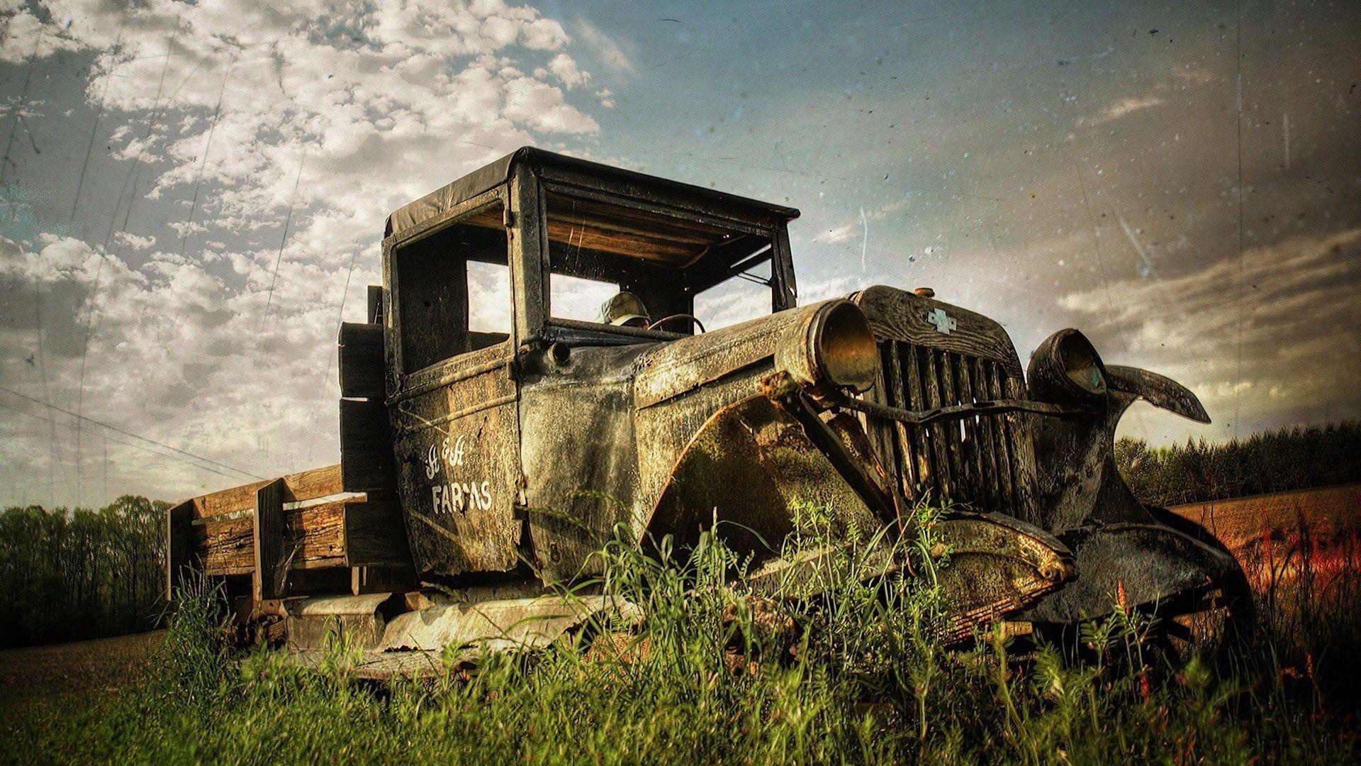 Rusty tractor wallpaper #