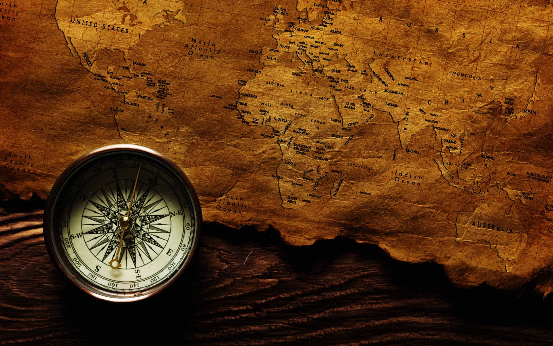 Old Map And Compass (id: 21219)