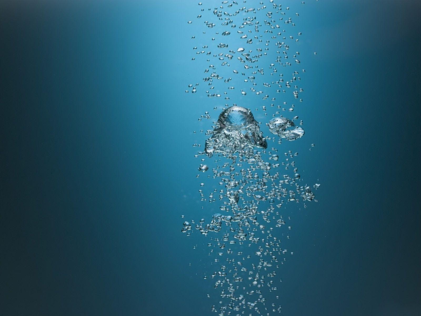 Desktop Wallpaper · Gallery · Computers · Bubbles underwater theme