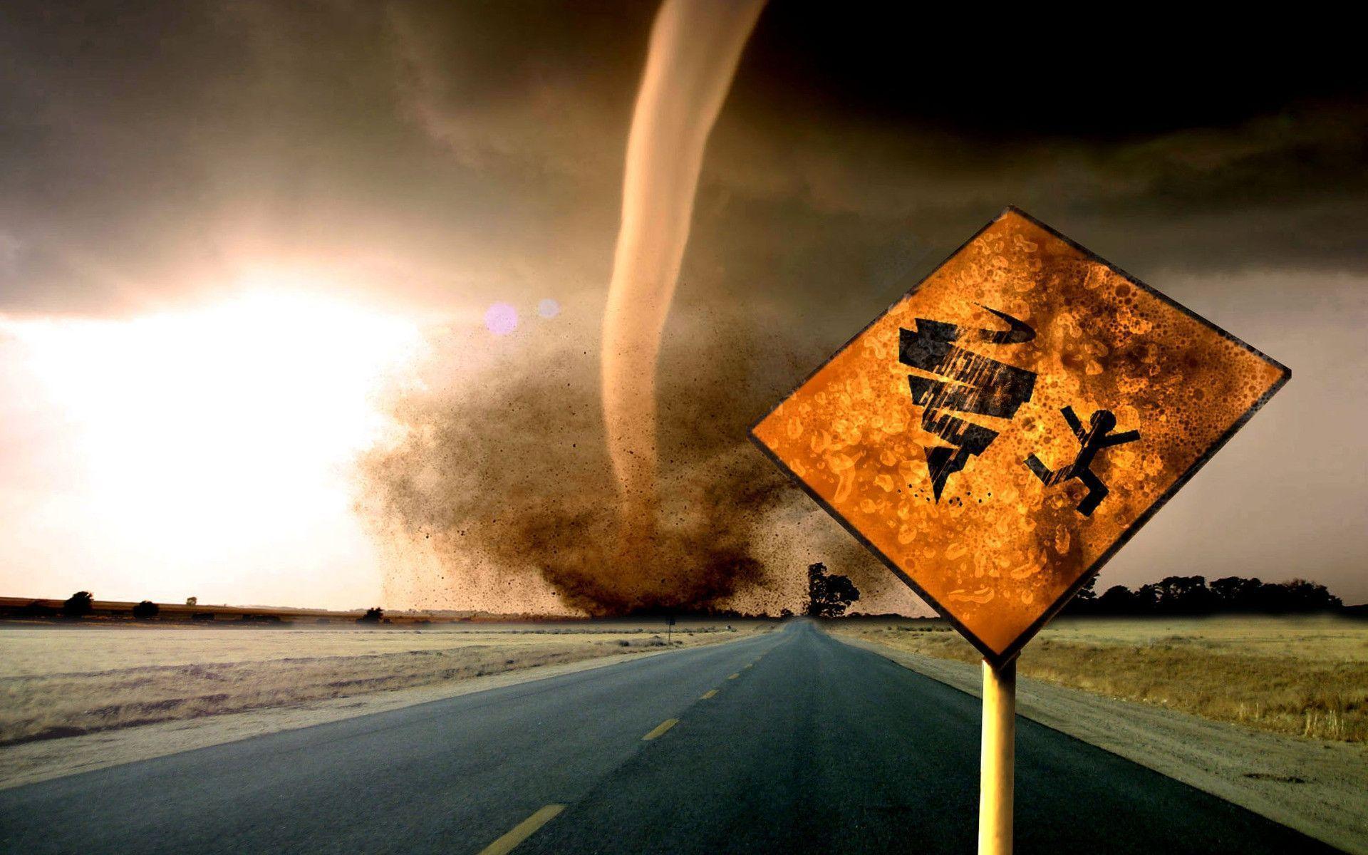Tornado desktop wallpaper