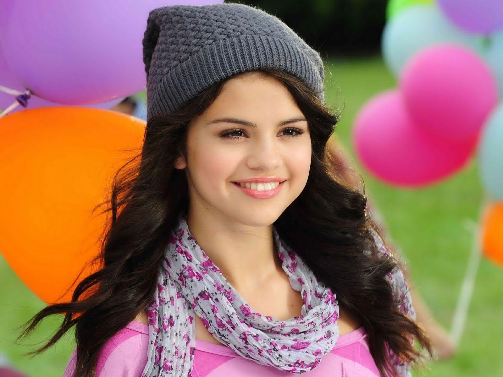 Cute Selena Gomez HD Wallpaper Wallpaper Inn