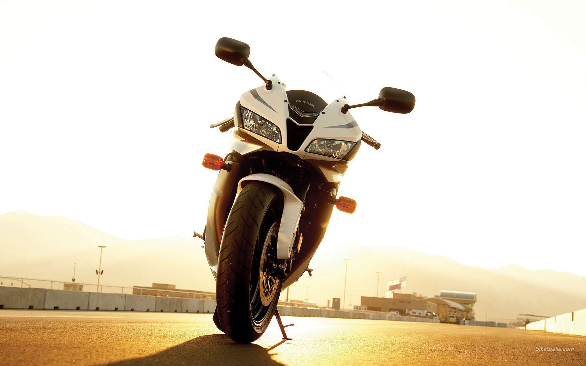 Download Honda Motorbike Wallpaper 1920x1200