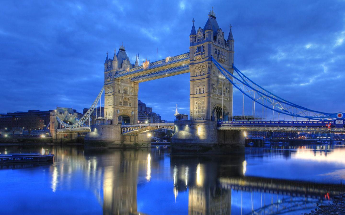 London Bridge 1440 x 900 Wallpaper