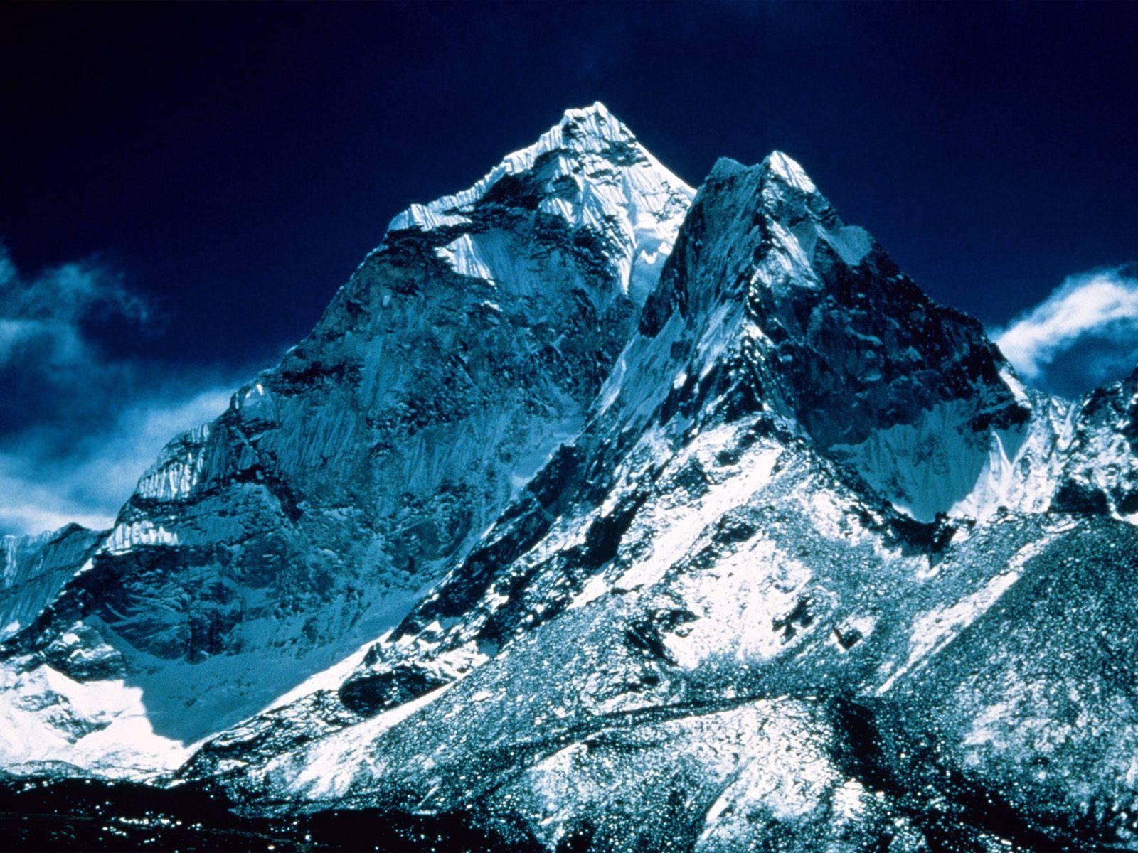 Mount Everest Wallpaper 27264 Wallpaper: 1600x1200