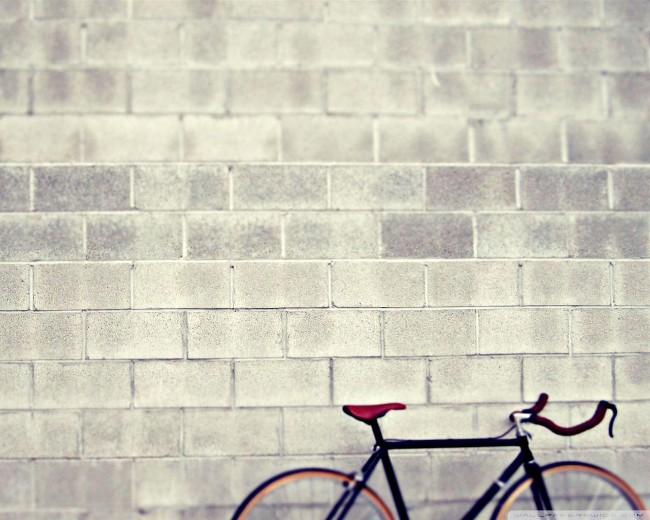 Download Bicycle Vintage Series Wallpaper 1280x1024. Full HD