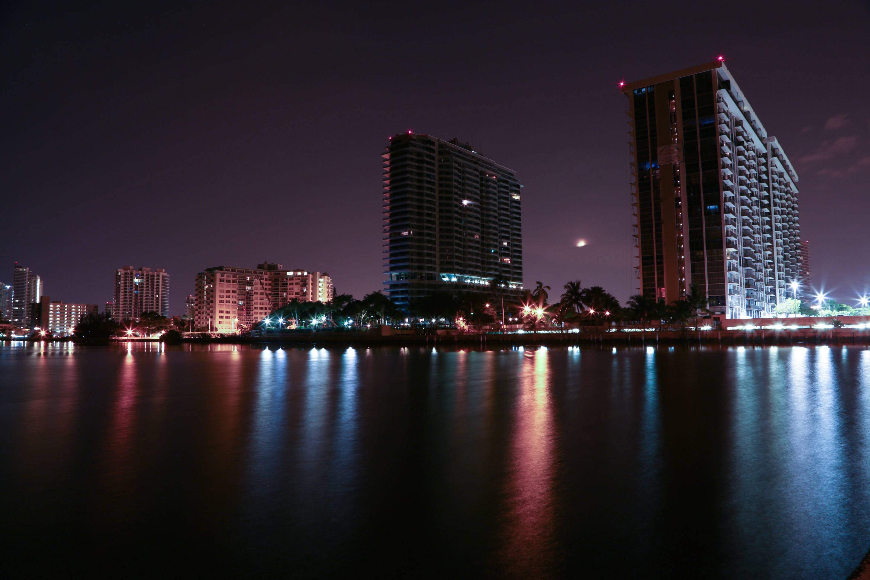 Miami Beach Skyline Exclusive HD Wallpaper #
