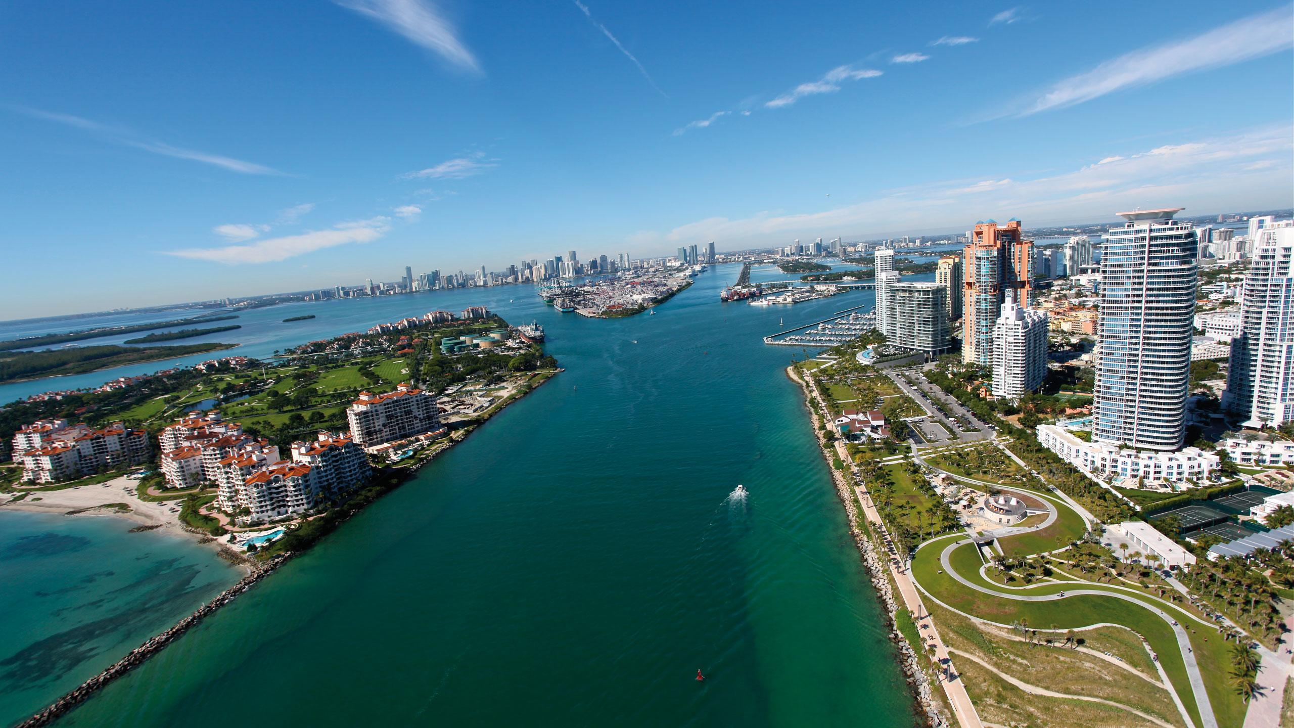 Download wallpaper Miami, city, ocean, sky free desktop wallpaper