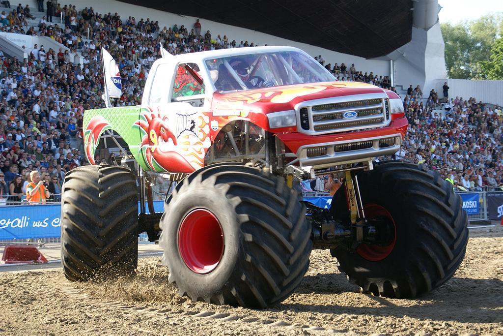 Monster Truck of Dirt ©Masters of Dirt