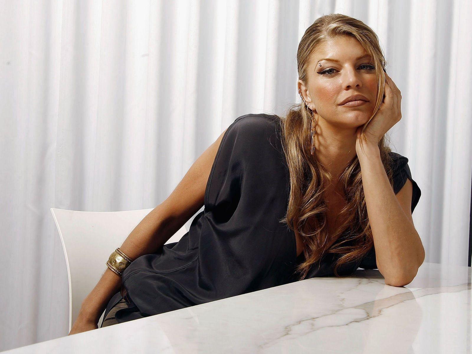 Fergie Wallpapers - Wallpaper Cave