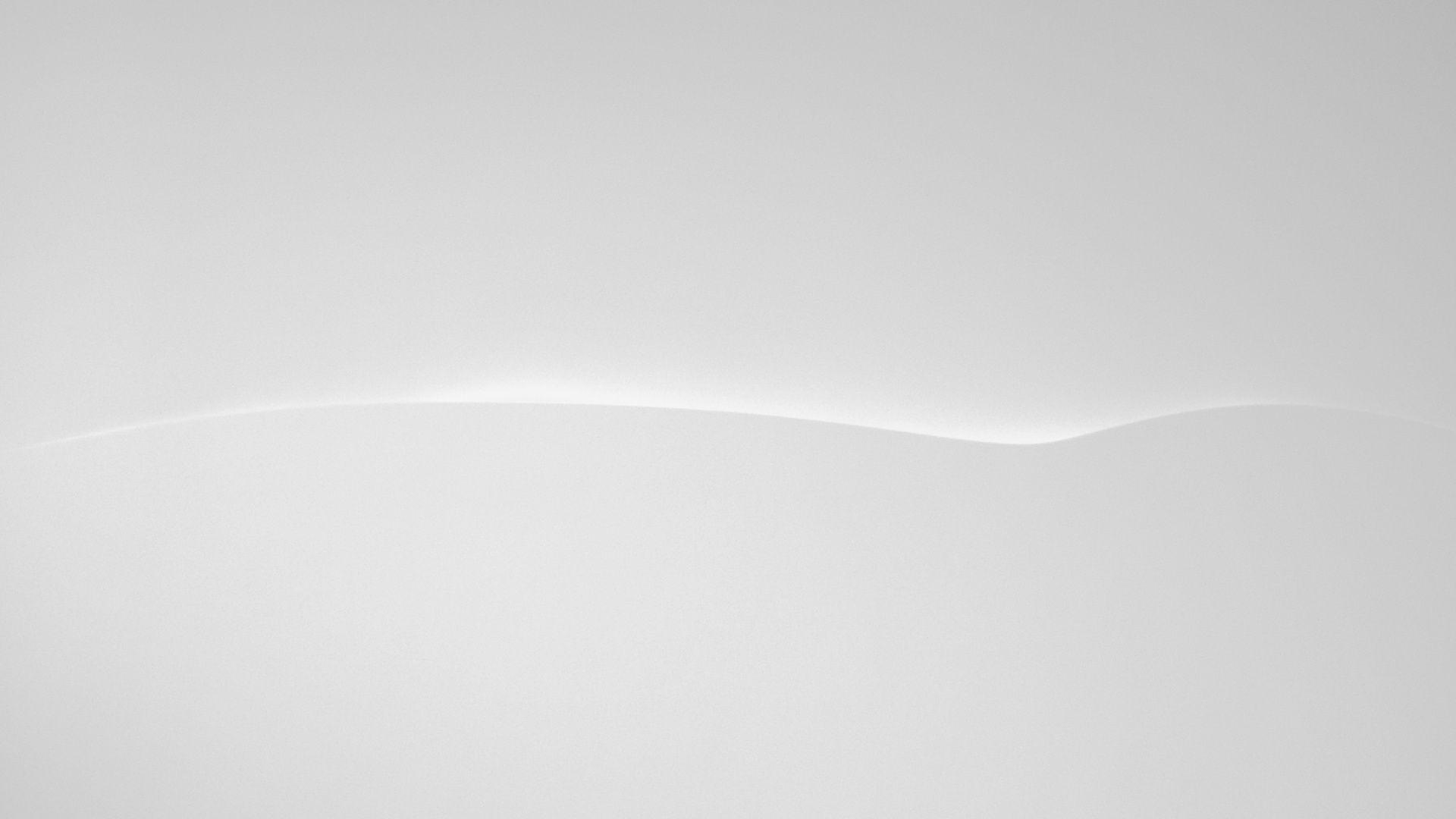 White desktop wallpaper