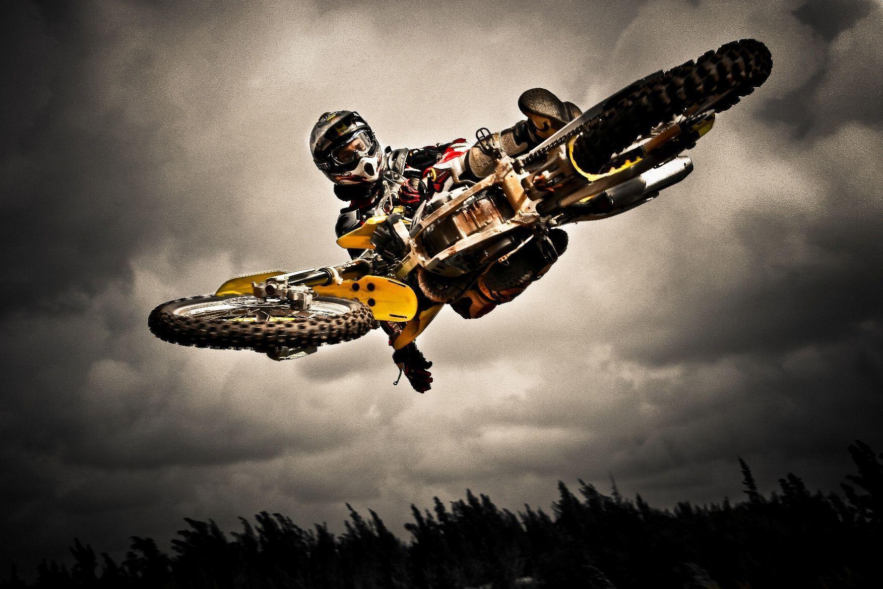 Dirt Bike Jump Photohoot. Free Download Wallpaper