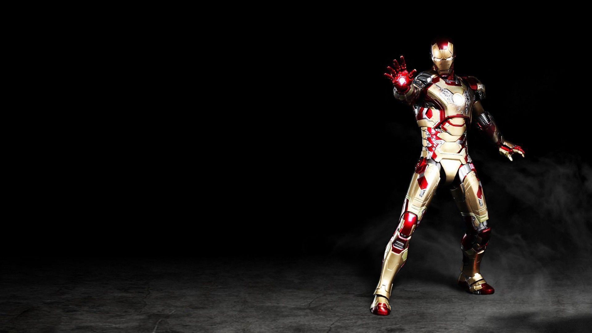 Iron Man Suit HD Wallpaper Wallpaper