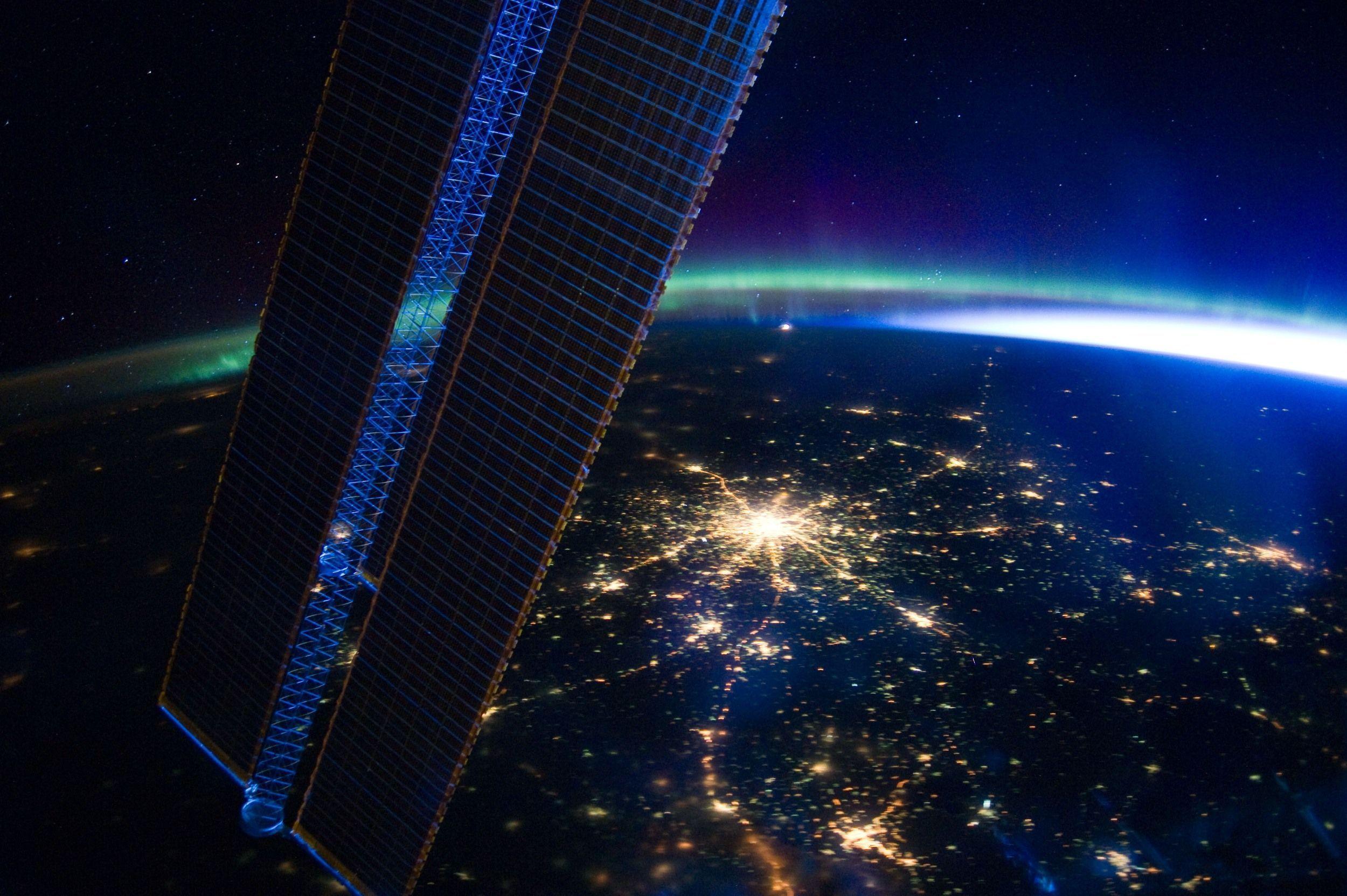 Earth Seen From Iss Wallpaper