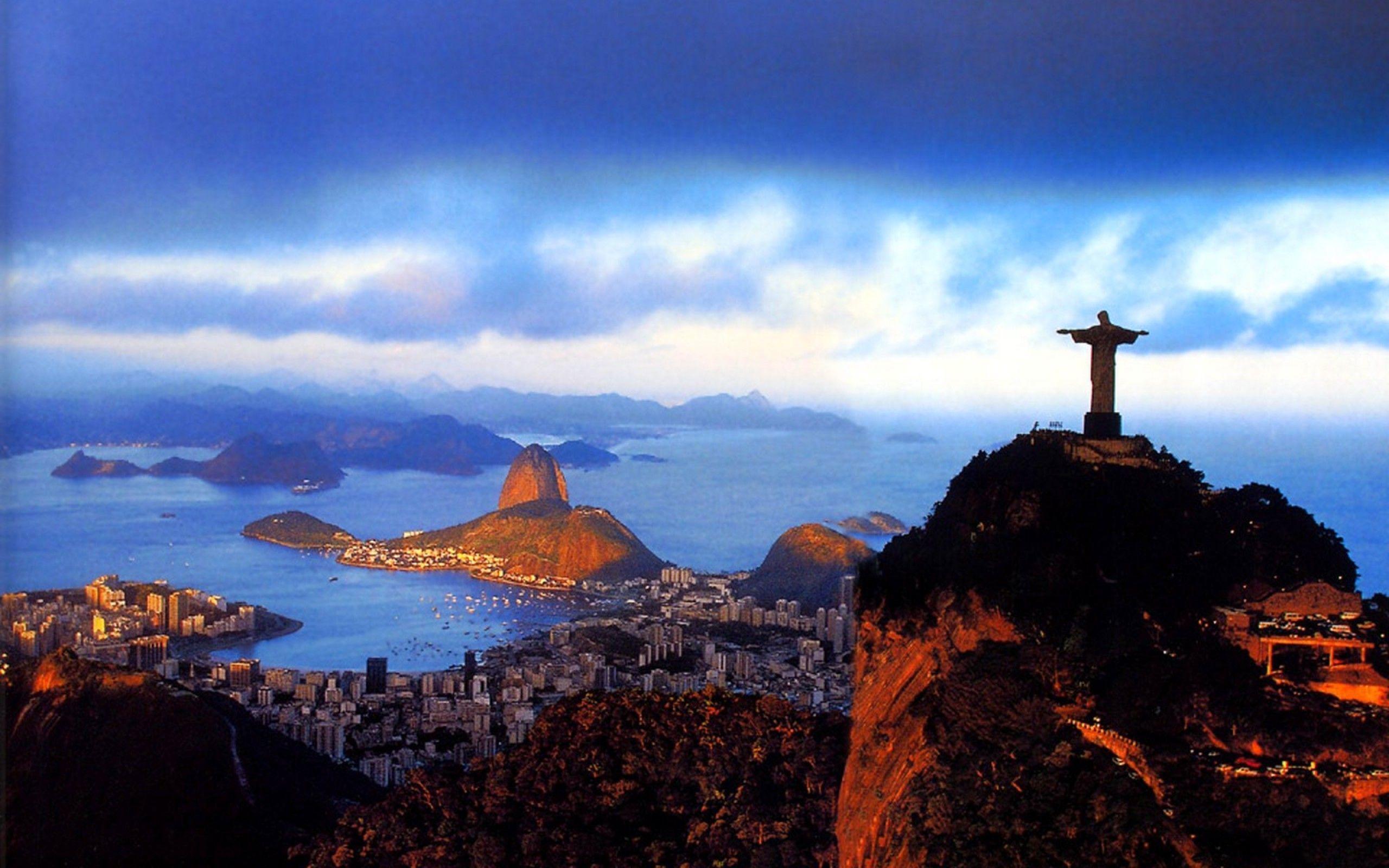 Dusk City Statue of Jesus Rio de Janeiro Brazil Wallpaper