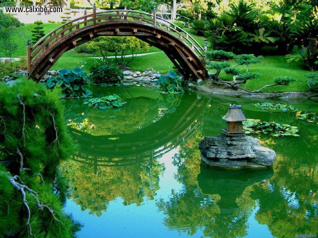 Japanese Garden Bridges. Modern World Decorating Ideas
