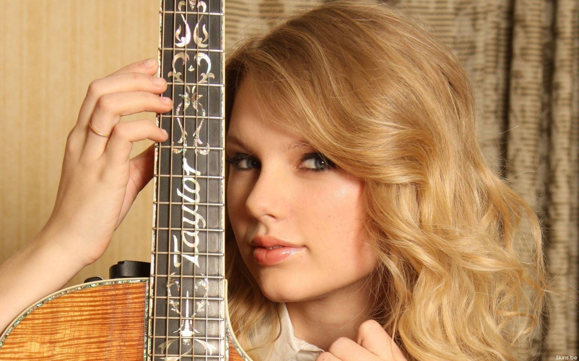 Taylor Swift Wallpaper With Guitar 1393 Full HD Wallpaper Desktop