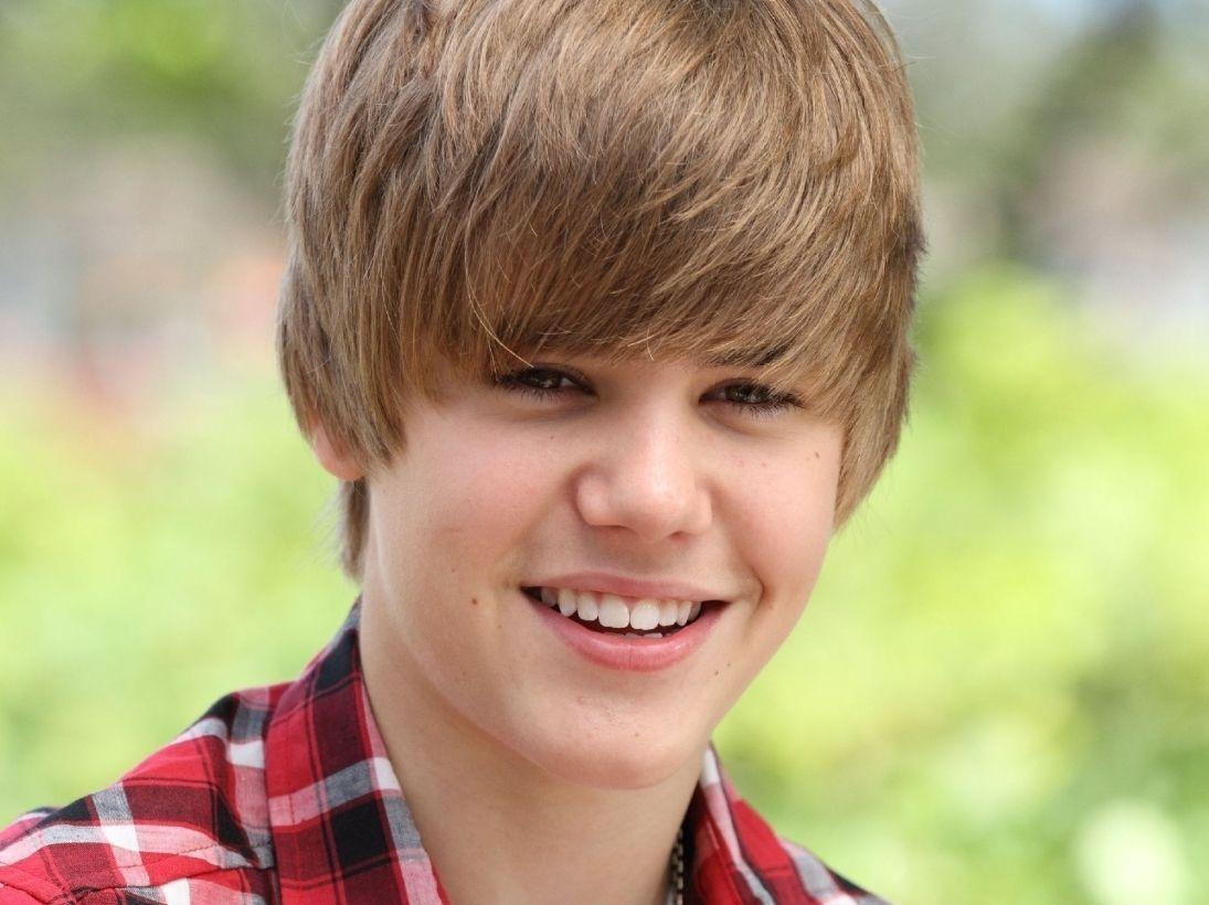Desktop Wallpaper: Justin Bieber