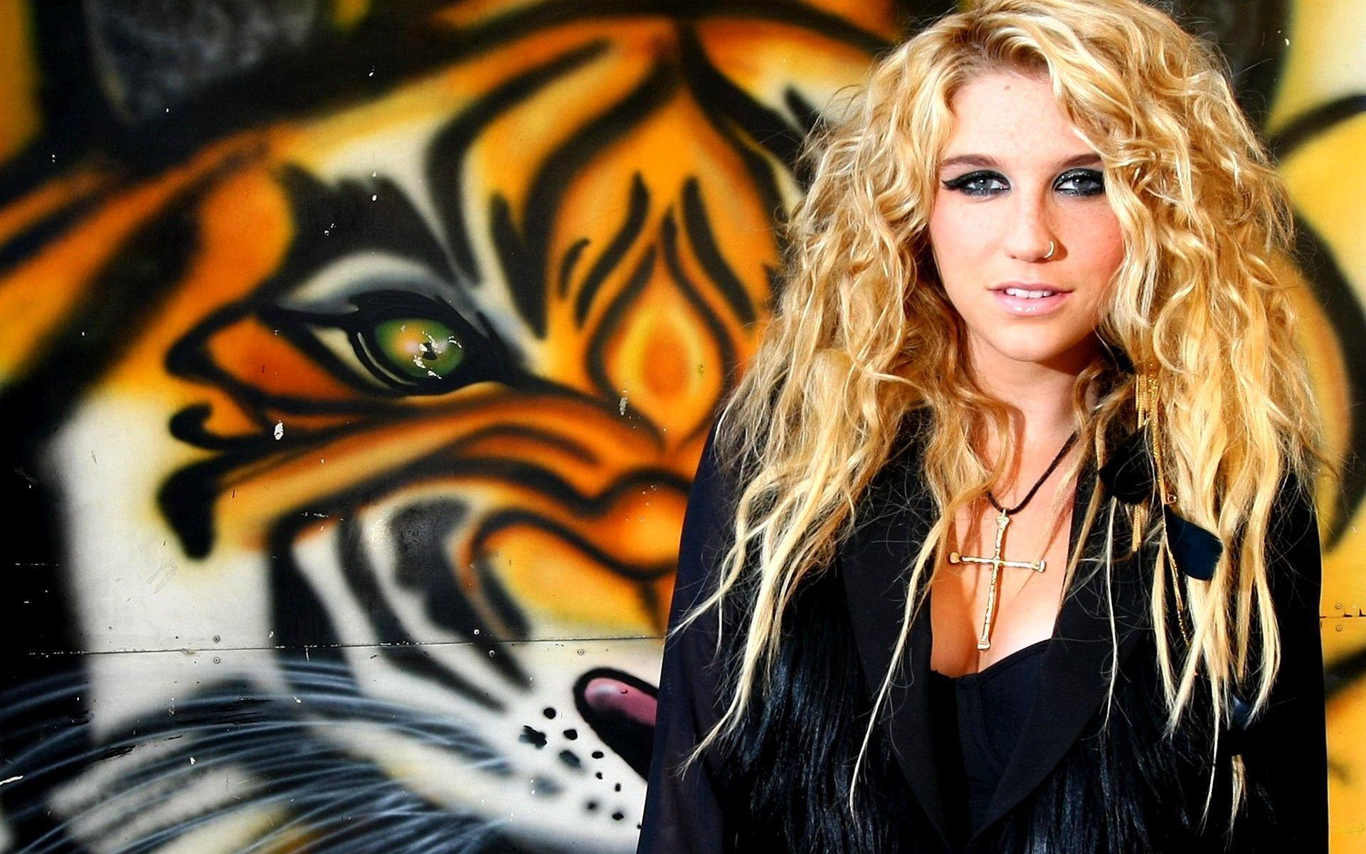Kesha Tiger Wallpaper