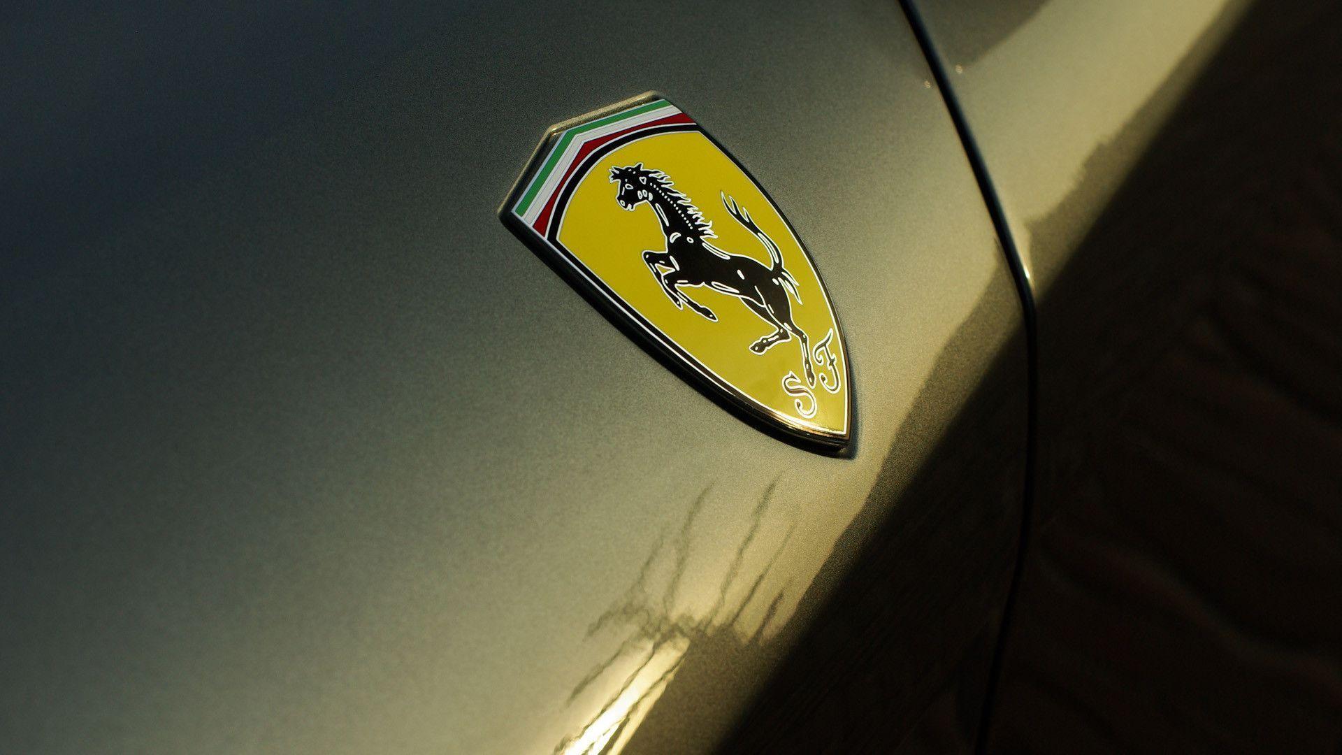 Wallpaper: Ferrari 612 Scaglietti badge