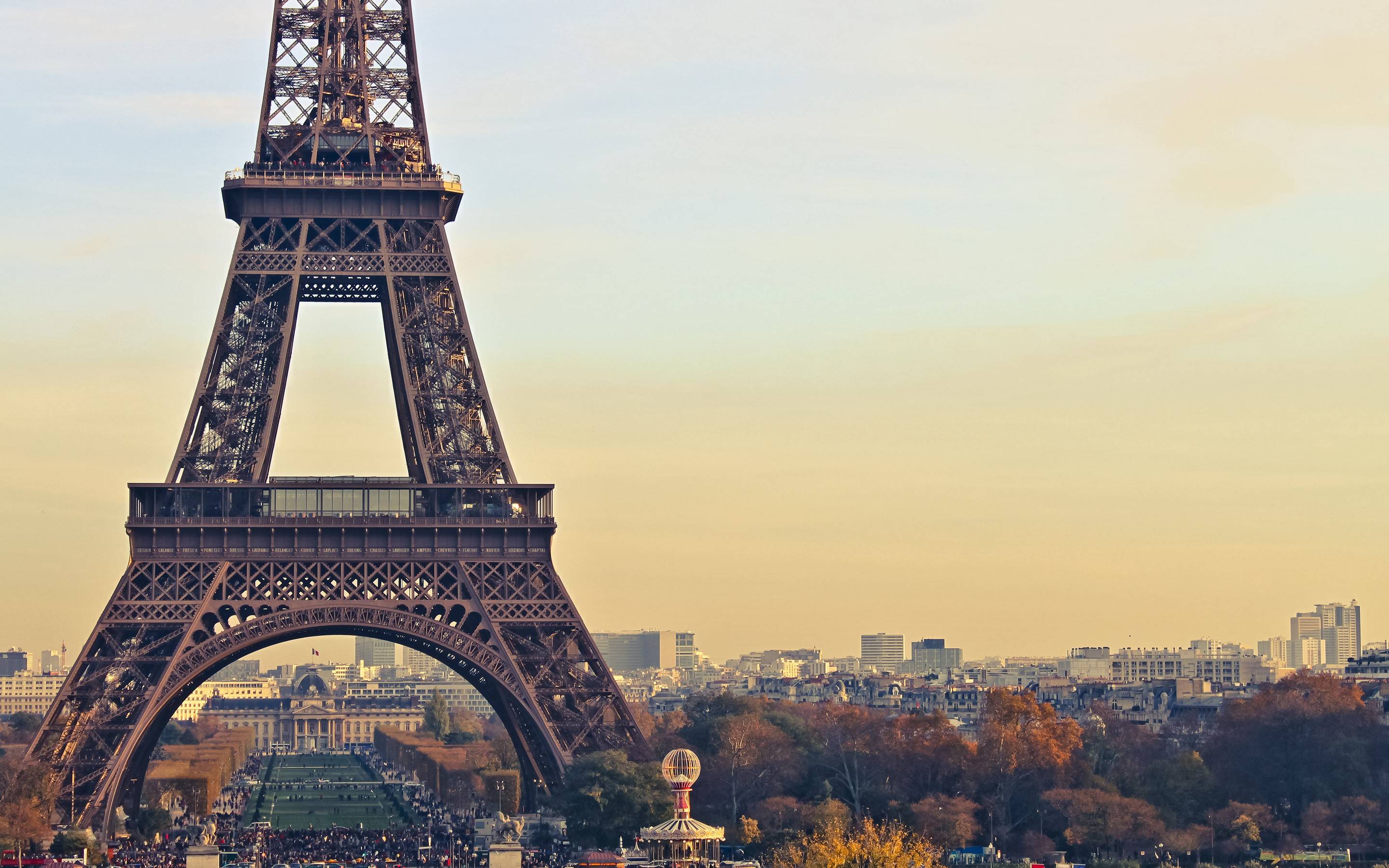 Eiffel tower background Wallpaper
