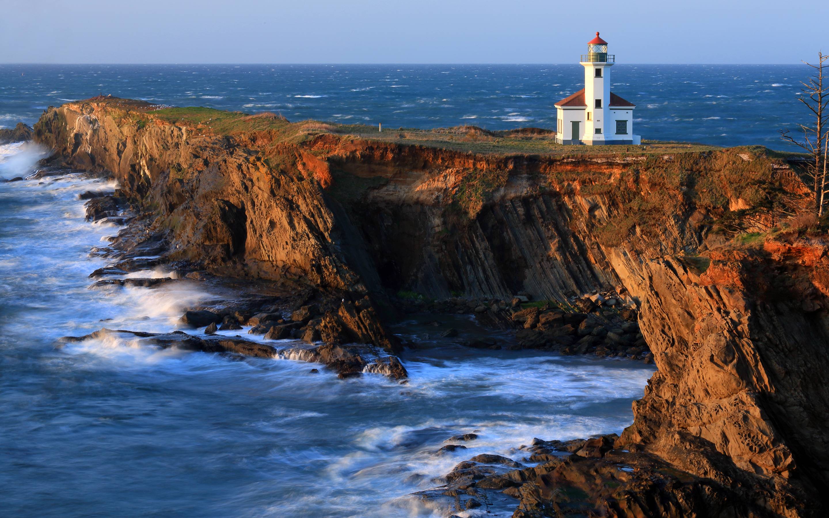 Download wallpaper cape arago lighthouse, lighthouse, coast, rocks