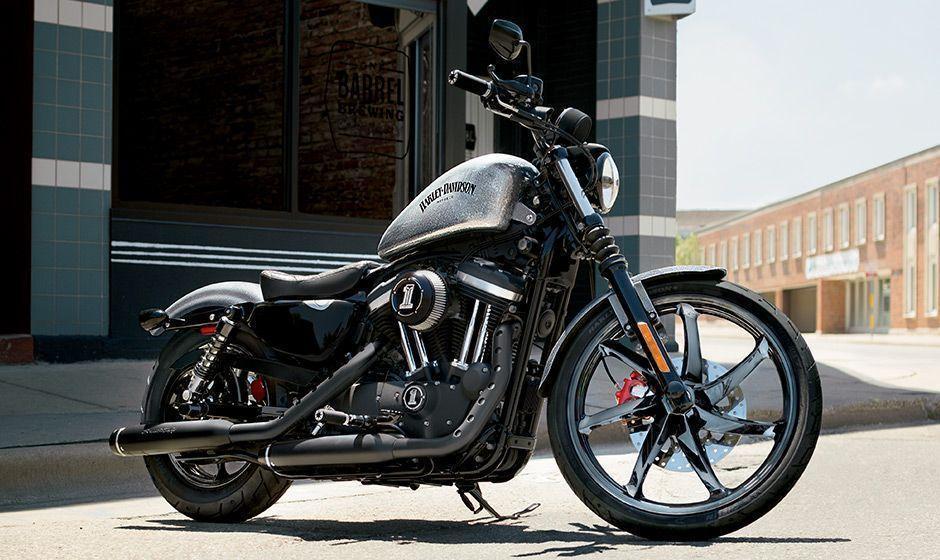 Harley Davidson 883 Iron Surfaces [Photo Gallery]