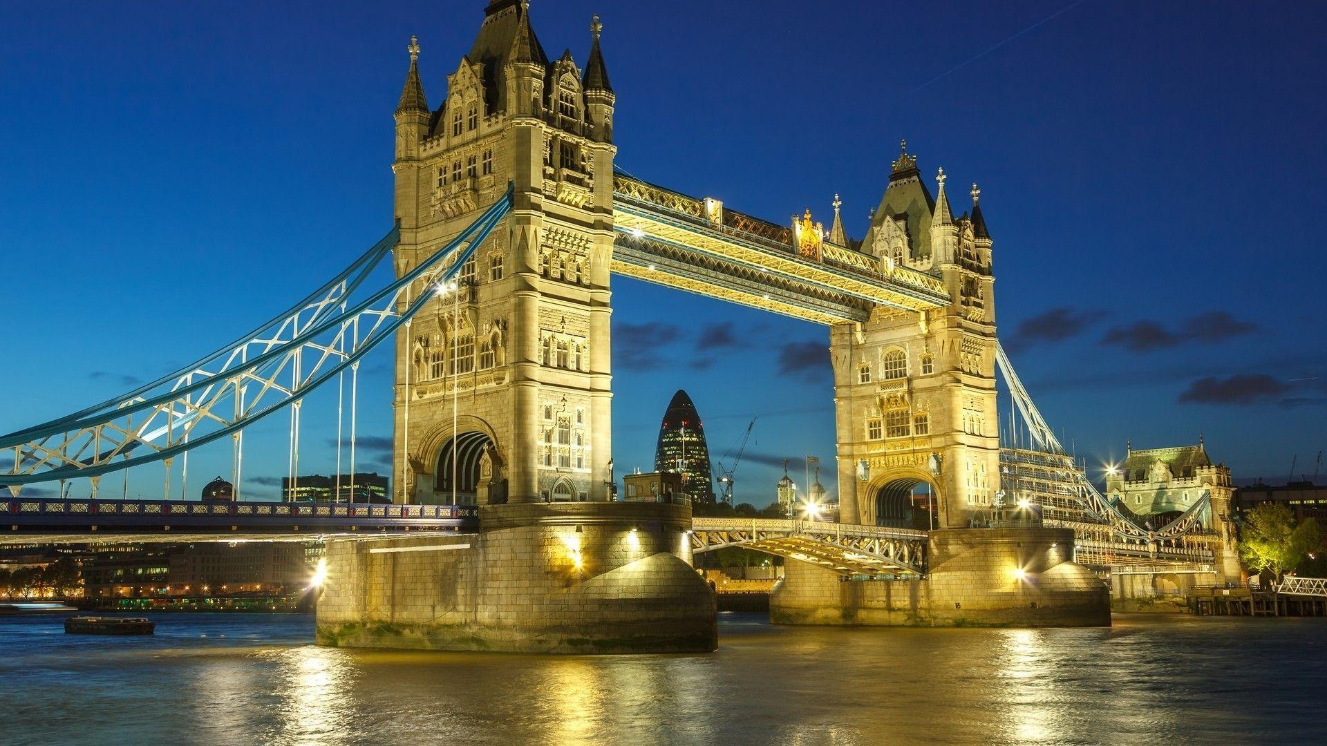 image For > London Bridge At Night Wallpaper