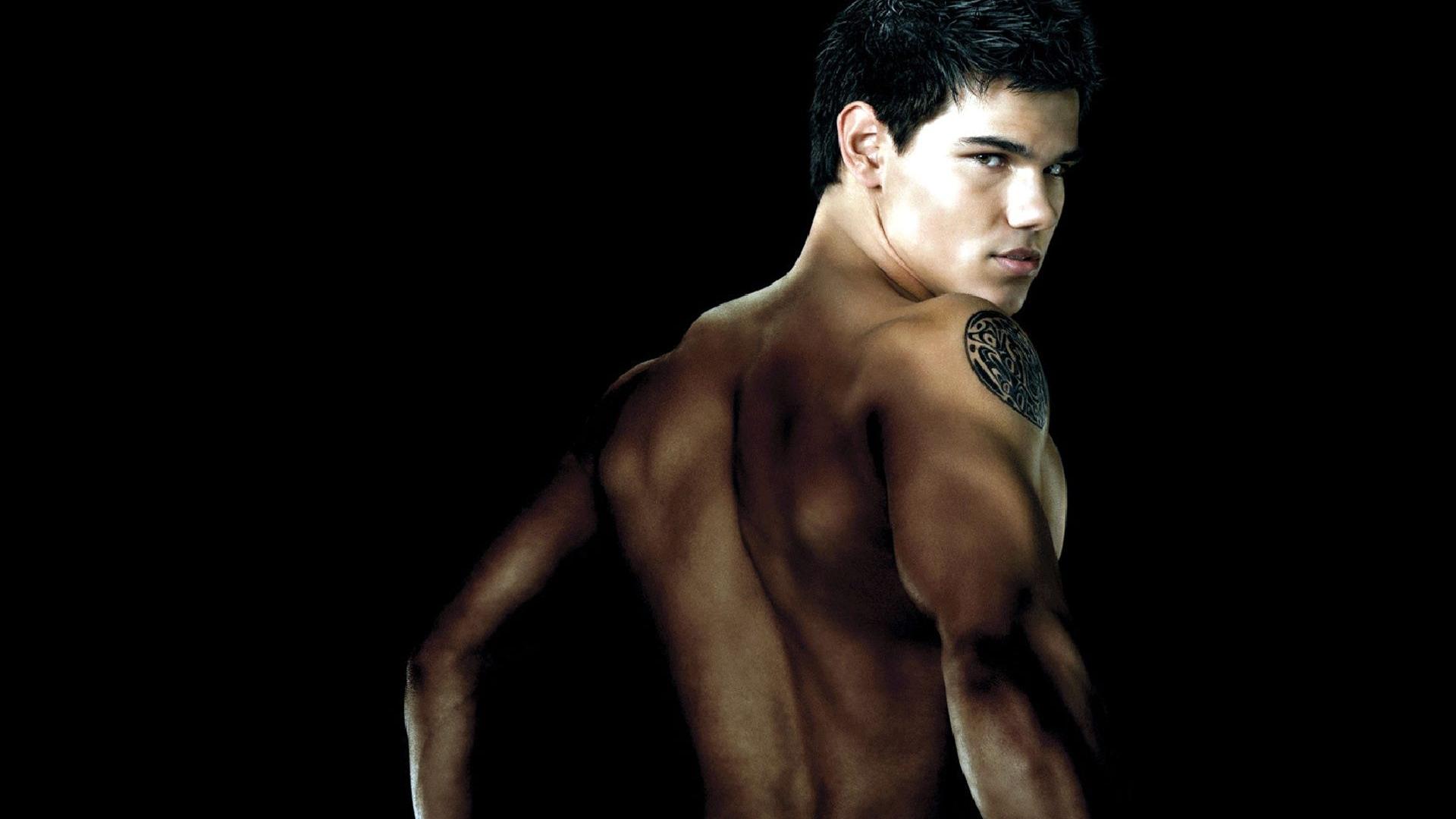 Taylor Lautner Shirtless Wallpaper Desktop Image & Picture