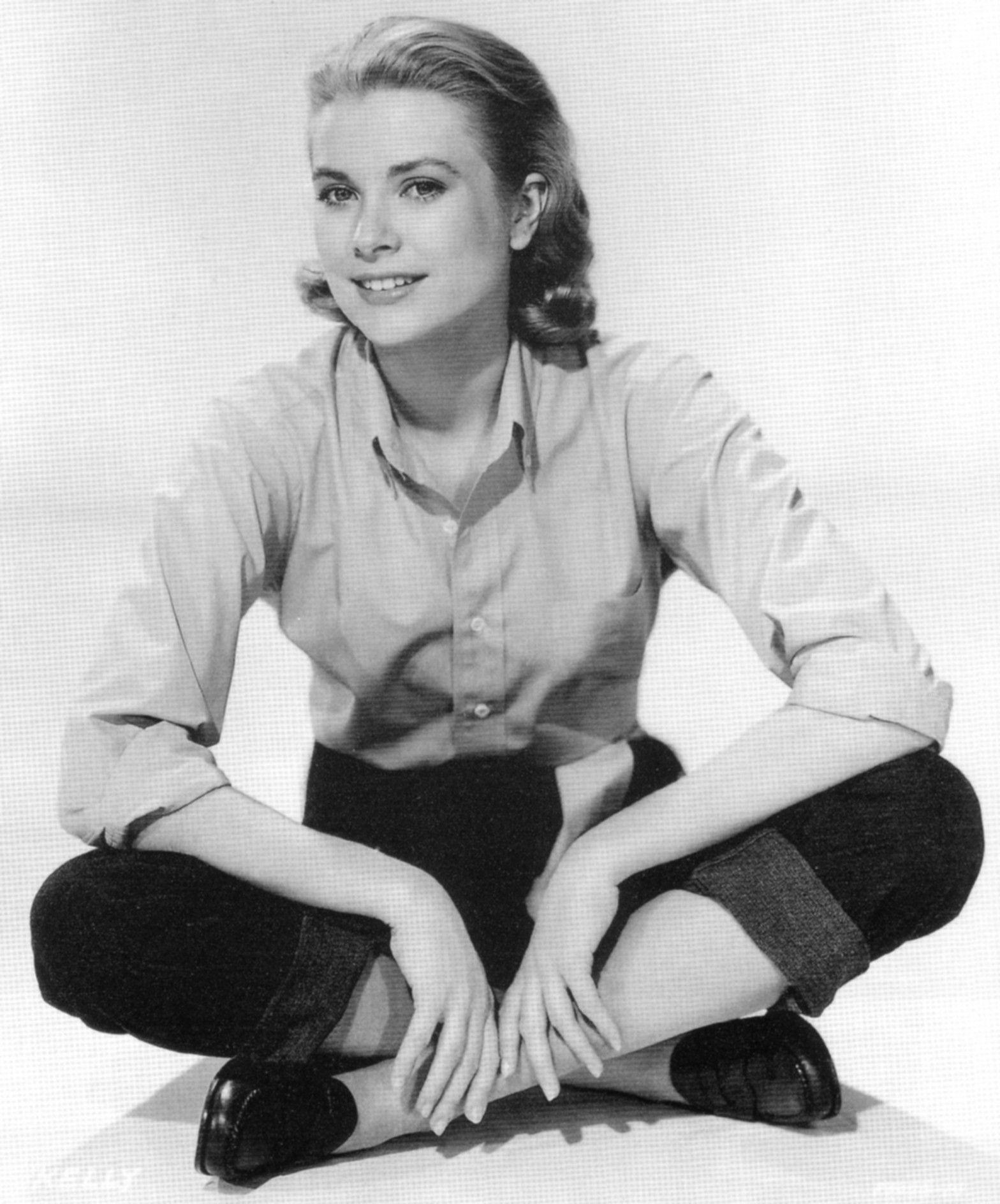Photos of Grace Kelly. She was beautiful. So there