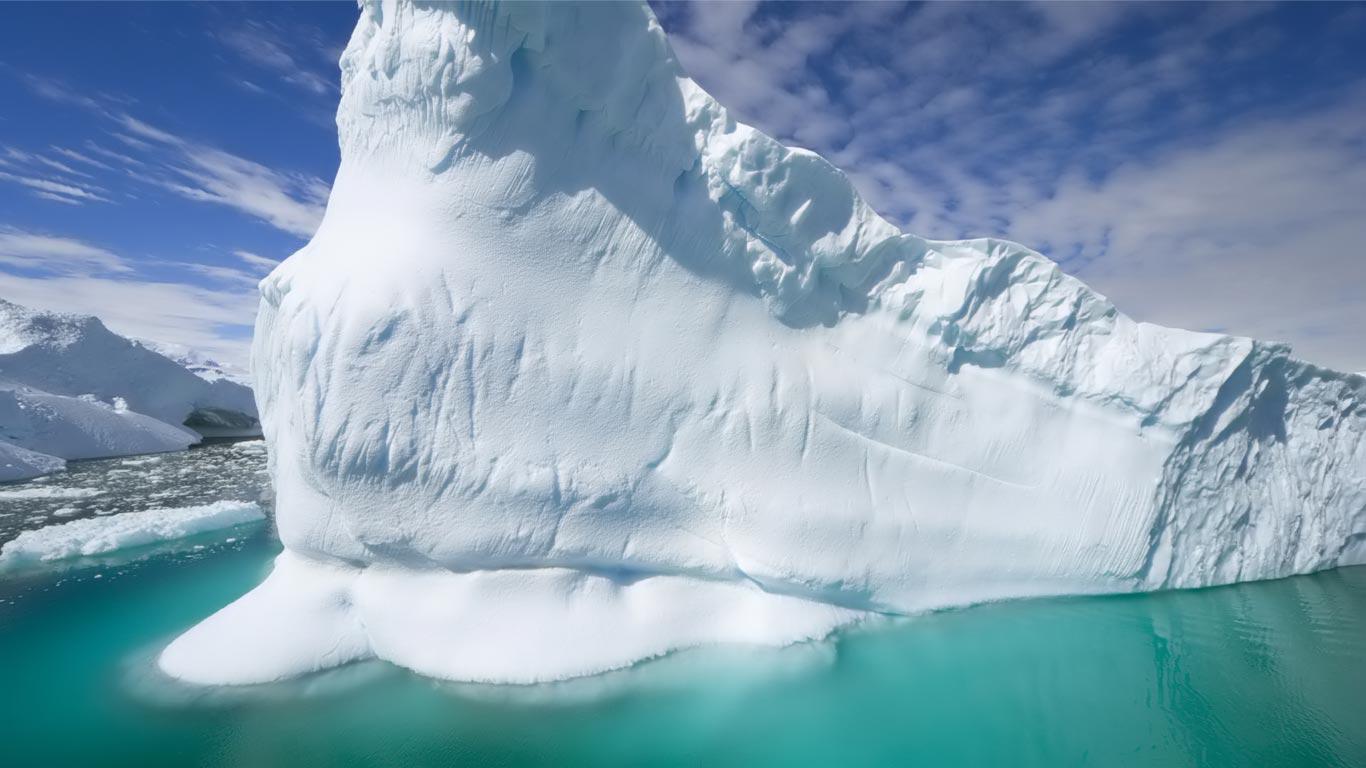 Desktop Wallpaper · Gallery · HD Notebook · Iceberg netbook